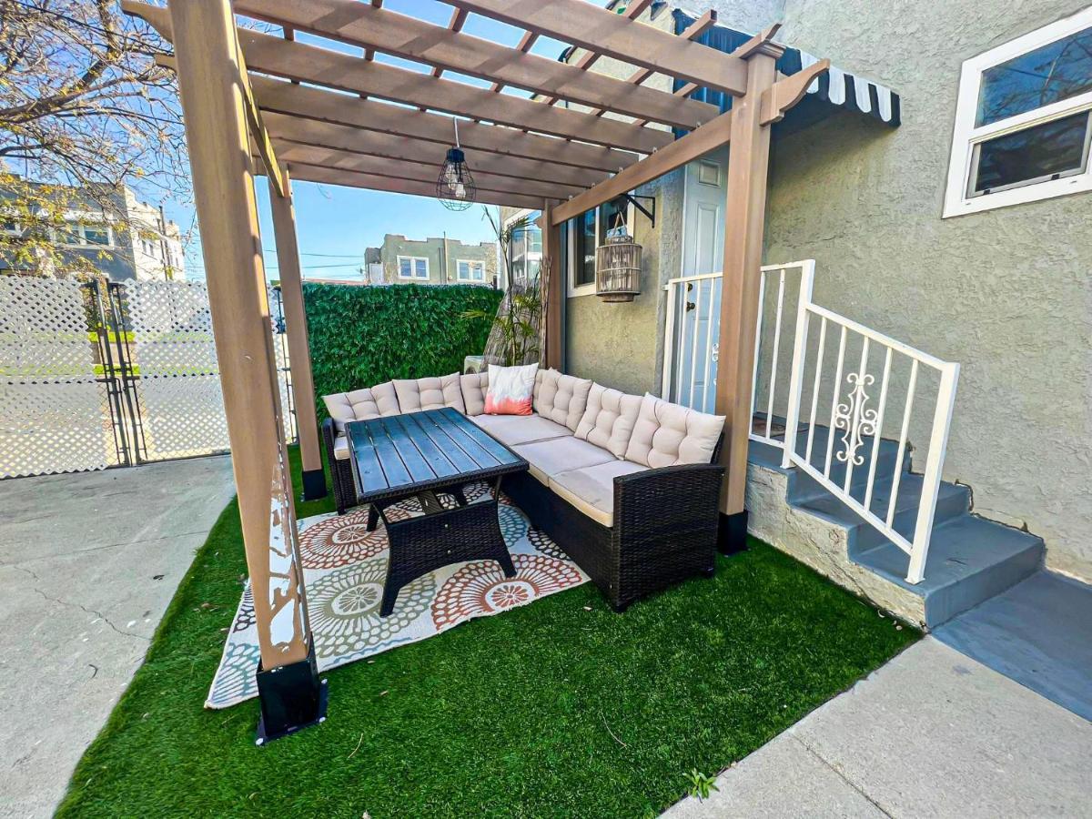 Modern 2-Bedroom Haven In The Heart Of La- Hud-Vp Лос Анджелис Екстериор снимка